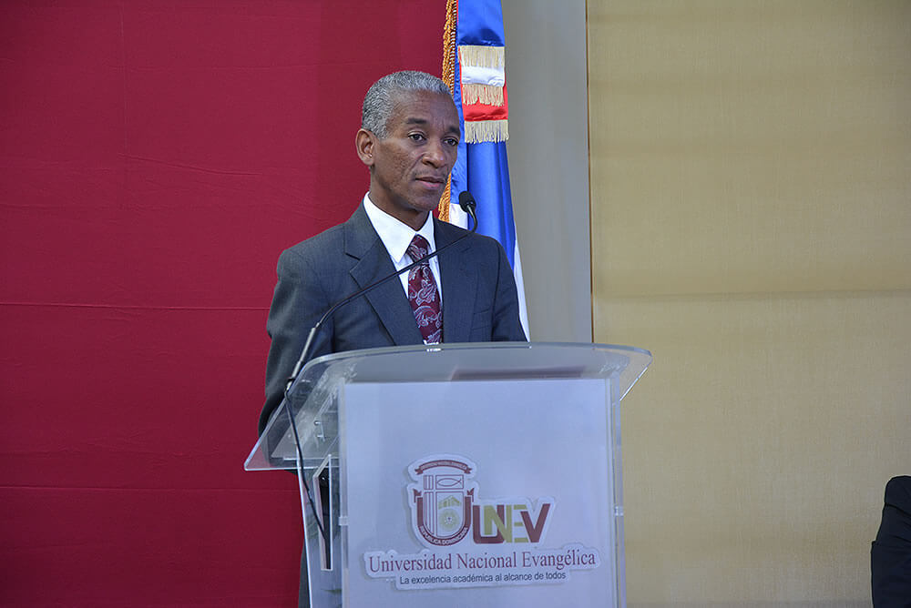 rector discurso inaguracion edificios santiago