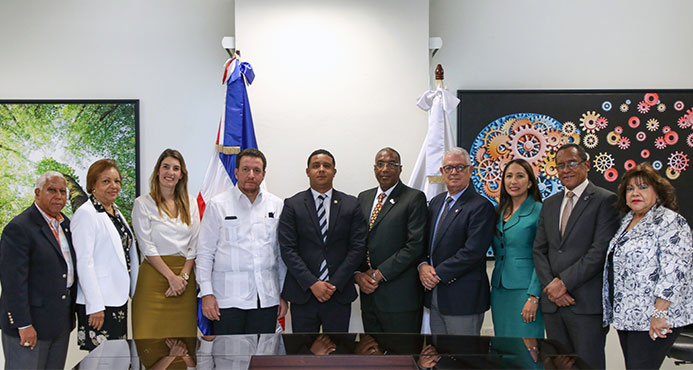 Rectores y vicerrectores de la UNEV, UNICARIBE, ITSC, UASD y UNIBE