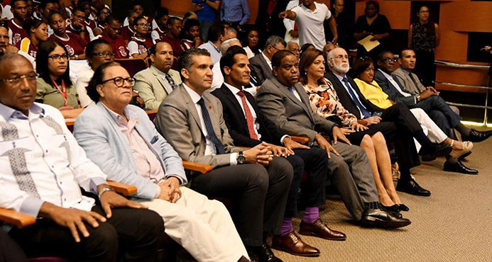 Epifanio González, Juan Guerrero, Marcos Díaz Danilo Díaz, Enid Gil y Antonio Acosta