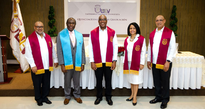 Rafael Reyes, Lorenzo Mota King, Epifanio González Minaya, Santa Guzmán y José Vanderlinder