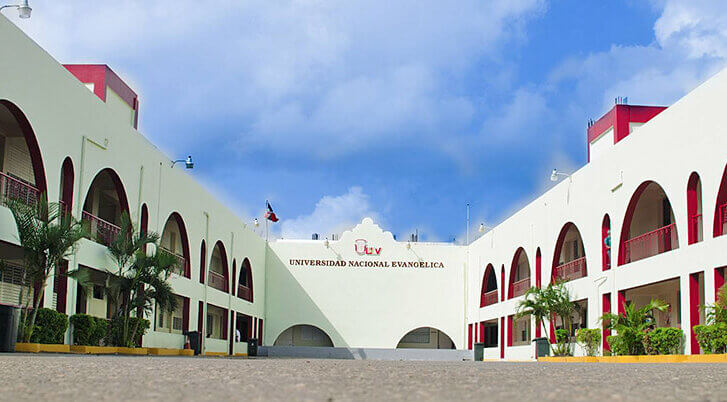 UNEV celebra el 18 Aniversario de fundación del Colegio Uneviano