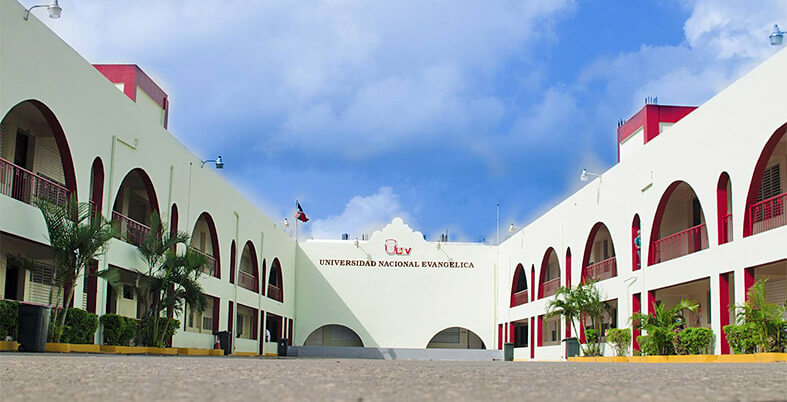 UNEV celebra el 18 Aniversario de fundación del Colegio Uneviano