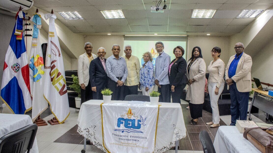 FEU realiza conversatorio para combatir declive de valores en la sociedad dominicana